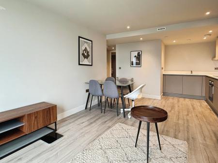 1 bedroom Flat to let in Broad Street, City Centre, Birmingham, B15
