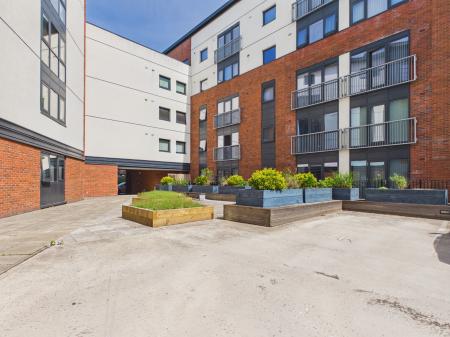 1 bedroom Flat for sale in The Quadrant Summer Hill Street, Birmingham, B1