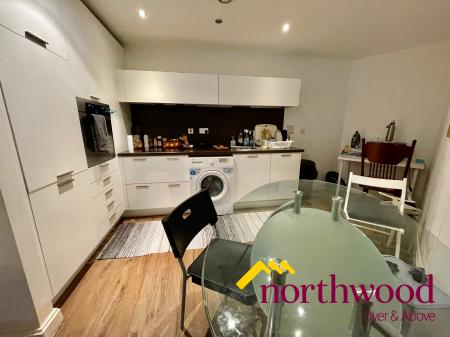 1 bedroom Flat to let in Southside Development, City Centre, Birmingham, B5