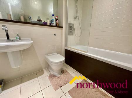 1 bedroom Flat to let in Southside Development, City Centre, Birmingham, B5
