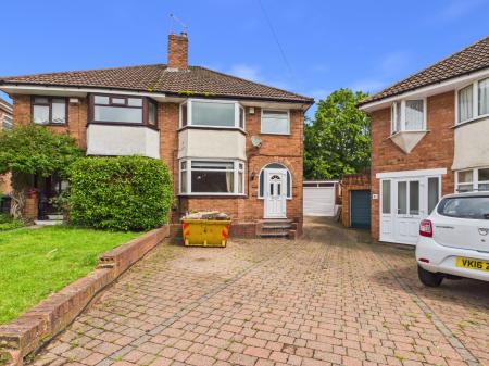 3 bedroom Semi-detached house to let in Denise Drive, Harborne, Birmingham, B17