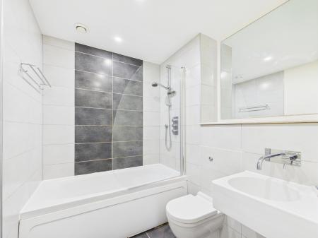 1 bedroom Flat to let in 41 Essex Street, City Centre, Birmingham, B5