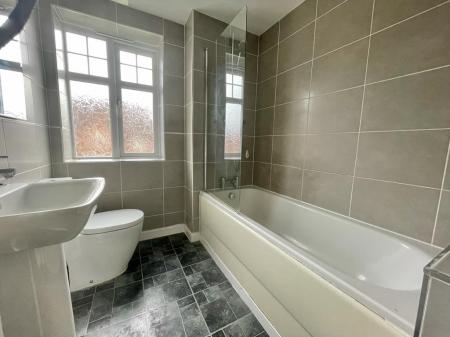 4 bedroom Semi-detached house to let in George Dixon Road, Harborne, Birmingham, B17