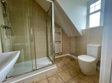 4 bedroom Semi-detached house to let in George Dixon Road, Harborne, Birmingham, B17