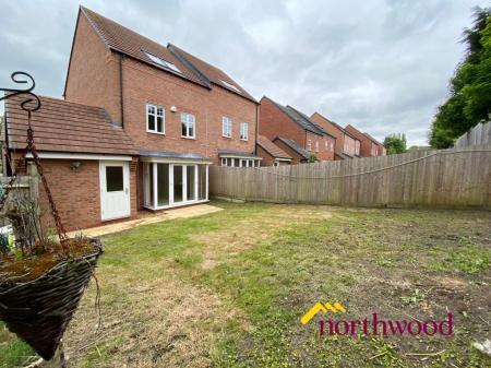 4 bedroom Semi-detached house to let in George Dixon Road, Harborne, Birmingham, B17