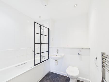 2 bedroom Flat for sale in Skyline Granville Street, Birmingham, B1