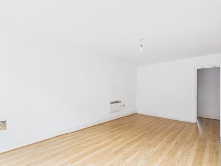 3 bedroom Flat for sale in Townsend Way, Birmingham, B1