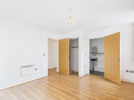 3 bedroom Flat for sale in Townsend Way, Birmingham, B1