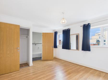 3 bedroom Flat for sale in Townsend Way, Birmingham, B1