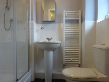 2 bedroom Flat to let in Herbert James Close, Smethwick, B66
