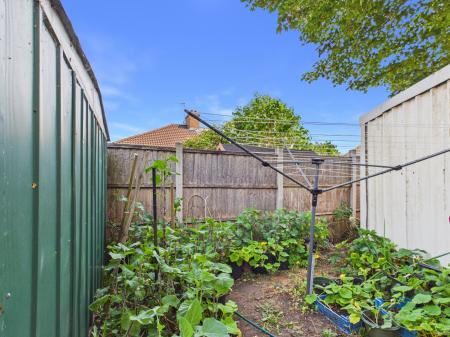 3 bedroom Terraced House for sale in Denaby Grove, Birmingham, B14