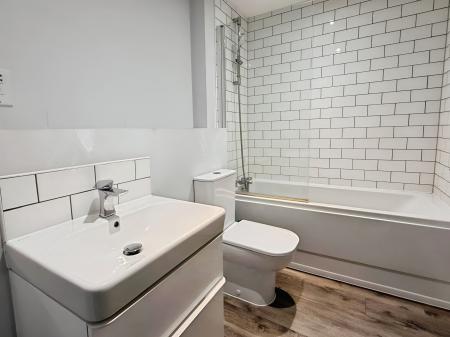 2 bedroom Flat to let in 262 Bradford Street, Digbeth, Birmingham, B12