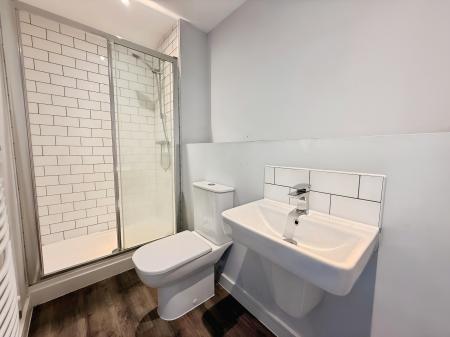 2 bedroom Flat to let in 262 Bradford Street, Digbeth, Birmingham, B12