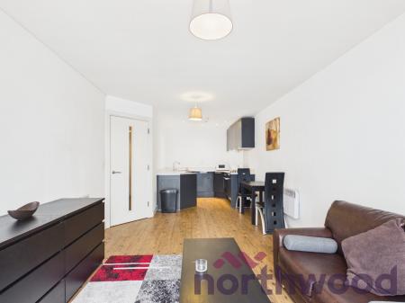 1 bedroom Flat to let in 41 Essex Street, City Centre, Birmingham, B5