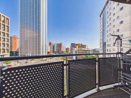 1 bedroom Flat for sale in Masshouse Plaza, Birmingham, B5