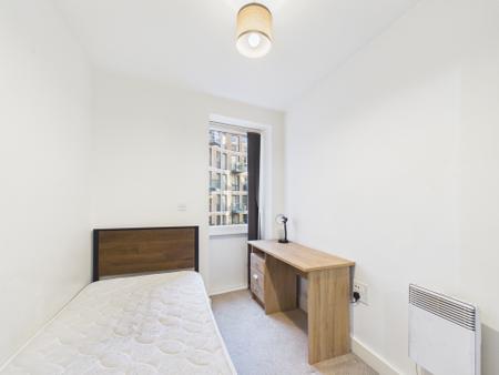 2 bedroom Flat to let in Essex Street, City Centre, Birmingham, B5