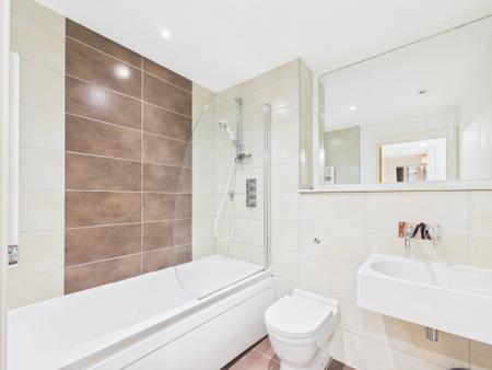 2 bedroom Flat to let in Essex Street, City Centre, Birmingham, B5