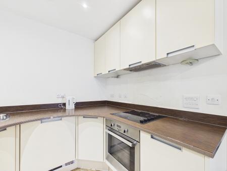 2 bedroom Flat to let in Essex Street, City Centre, Birmingham, B5