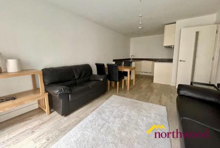 2 bedroom Flat to let in Essex Street, City Centre, Birmingham, B5