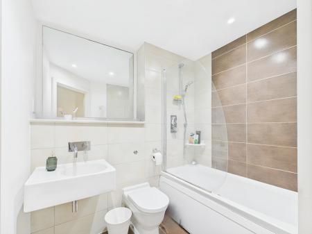 2 bedroom Flat for sale in Essex Street, City Centre, Birmingham, B5