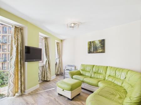 2 bedroom Flat to let in Essex Street, City Centre, Birmingham, B5