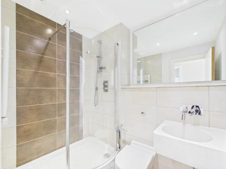 2 bedroom Flat to let in Essex Street, City Centre, Birmingham, B5