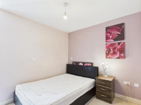 2 bedroom Flat to let in Essex Street, City Centre, Birmingham, B5