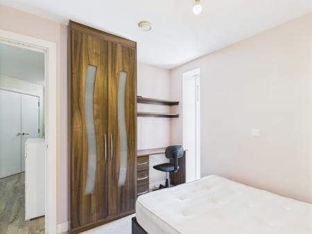 2 bedroom Flat to let in Essex Street, City Centre, Birmingham, B5