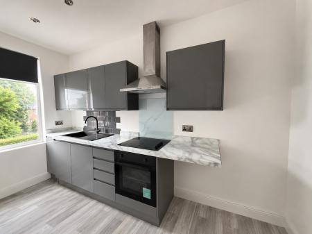 2 bedroom Flat to let in Sandon Road, Harborne, Birmingham, B17