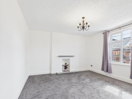2 bedroom Flat to let in Sandon Road, Harborne, Birmingham, B17