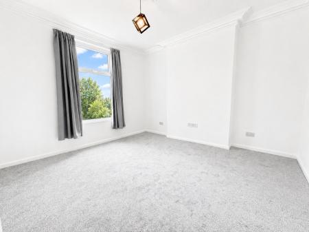 2 bedroom Flat to let in Sandon Road, Harborne, Birmingham, B17