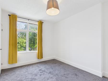 2 bedroom Flat to let in Sandon Road, Harborne, Birmingham, B17