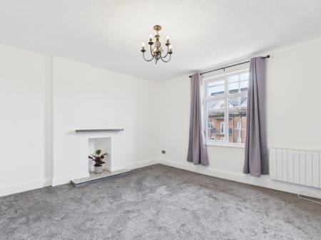 2 bedroom Flat to let in Sandon Road, Harborne, Birmingham, B17
