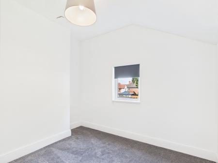 2 bedroom Flat to let in Sandon Road, Harborne, Birmingham, B17