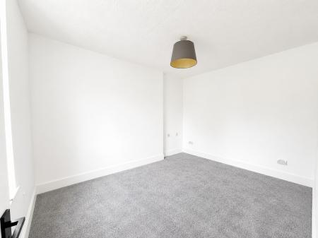 2 bedroom Flat to let in Sandon Road, Harborne, Birmingham, B17