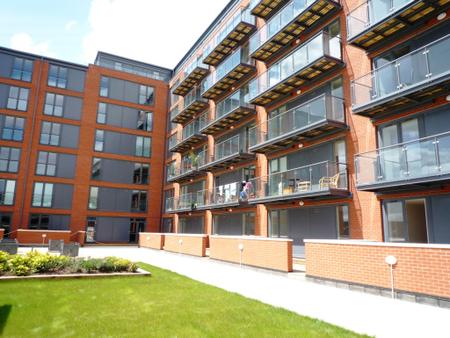 1 bedroom Flat to let in Bromsgrove Street, City Centre, Birmingham, B5