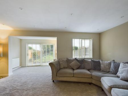 3 bedroom Semi-detached house to let in Reddicap Heath Road, Sutton Coldfield, B75