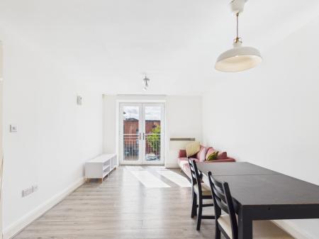2 bedroom Flat for sale in Rickman Drive, Birmingham, B15