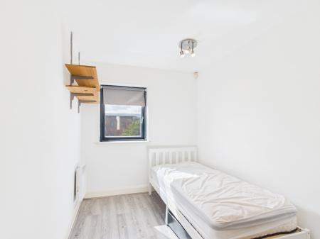 2 bedroom Flat for sale in Rickman Drive, Birmingham, B15
