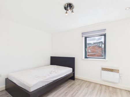 2 bedroom Flat for sale in Rickman Drive, Birmingham, B15