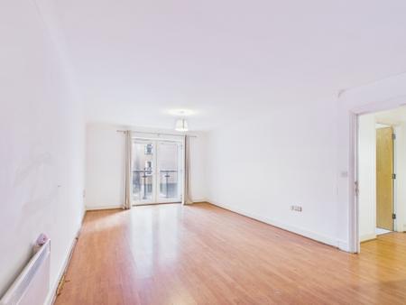 2 bedroom Flat for sale in Townsend Way, City Centre, Birmingham, B1