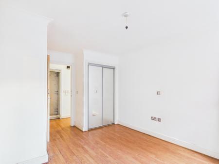 2 bedroom Flat for sale in Townsend Way, City Centre, Birmingham, B1