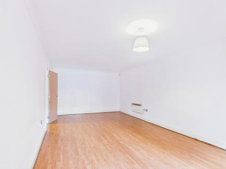 2 bedroom Flat for sale in Townsend Way, City Centre, Birmingham, B1