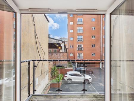 2 bedroom Flat for sale in Townsend Way, City Centre, Birmingham, B1