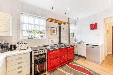 9 bedroom Detached house for sale in The Old Rectory, Otterhampton, Bridgwater, TA5