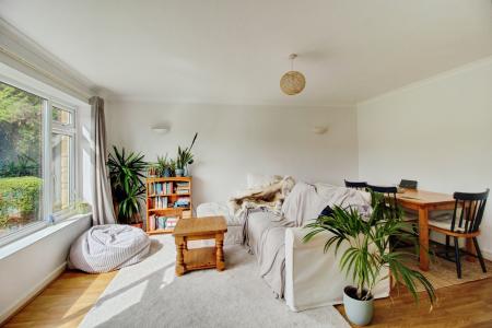 2 bedroom Flat for sale in Grove Road, Bristol, BS9