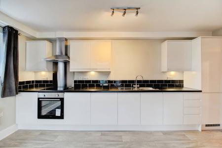 2 bedroom Flat to let in Charles Street, City Centre, Bristol, BS1