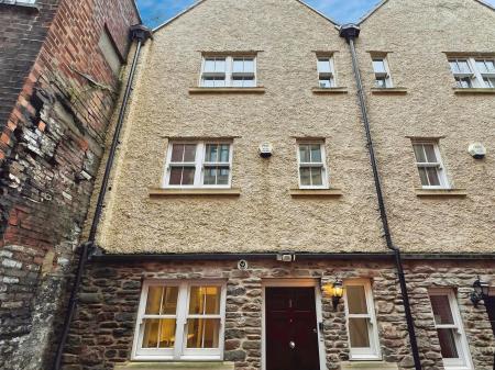 3 bedroom Town house to let in Redcross Lane, Old Market, Bristol, BS2