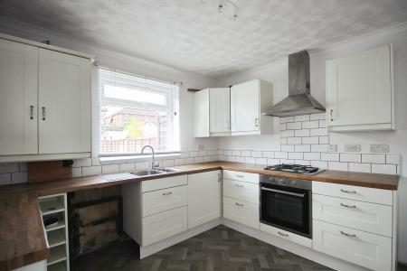 3 bedroom Semi-detached house to let in Wallscourt Road, Filton, Bristol, BS34