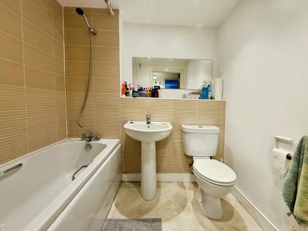 2 bedroom Flat for sale in Talavera Close, Old Market, Bristol, BS2